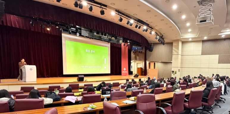 서울여대인 - 민음사 마케팅팀 부장 영어영문학과05 조아란 동문 인터뷰 이미지2