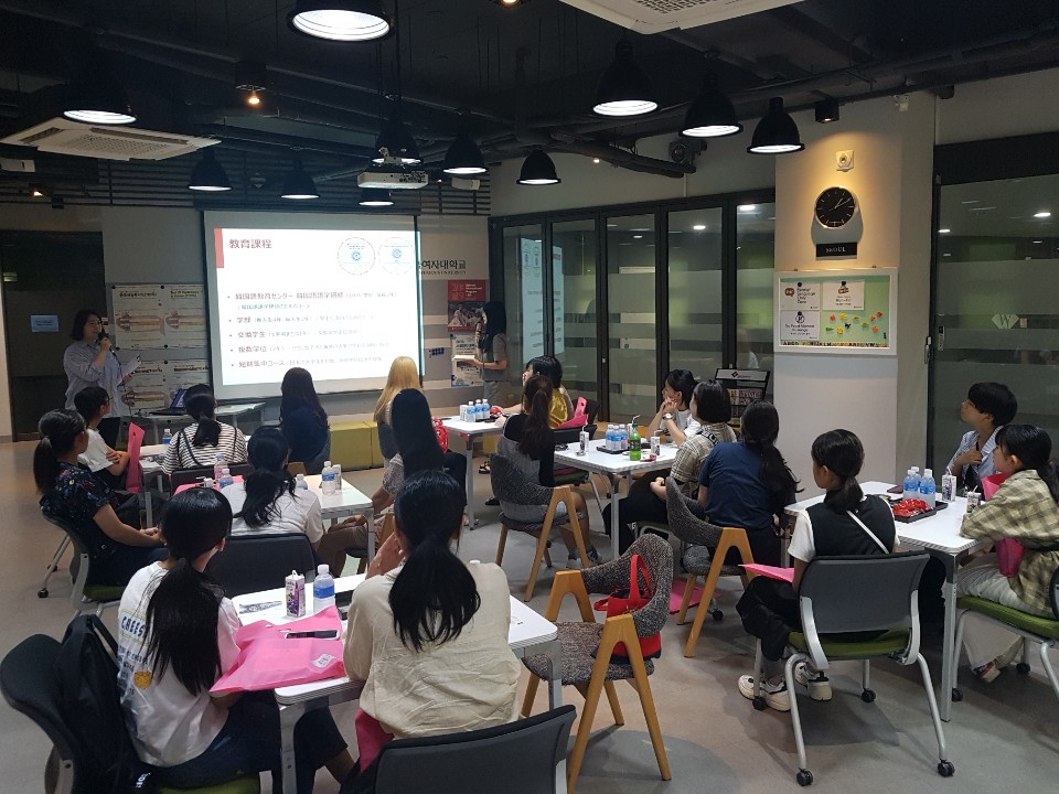 [국제교류] 일본 큐슈국제대학부속고등학교 방문단 본교 견학 이미지2